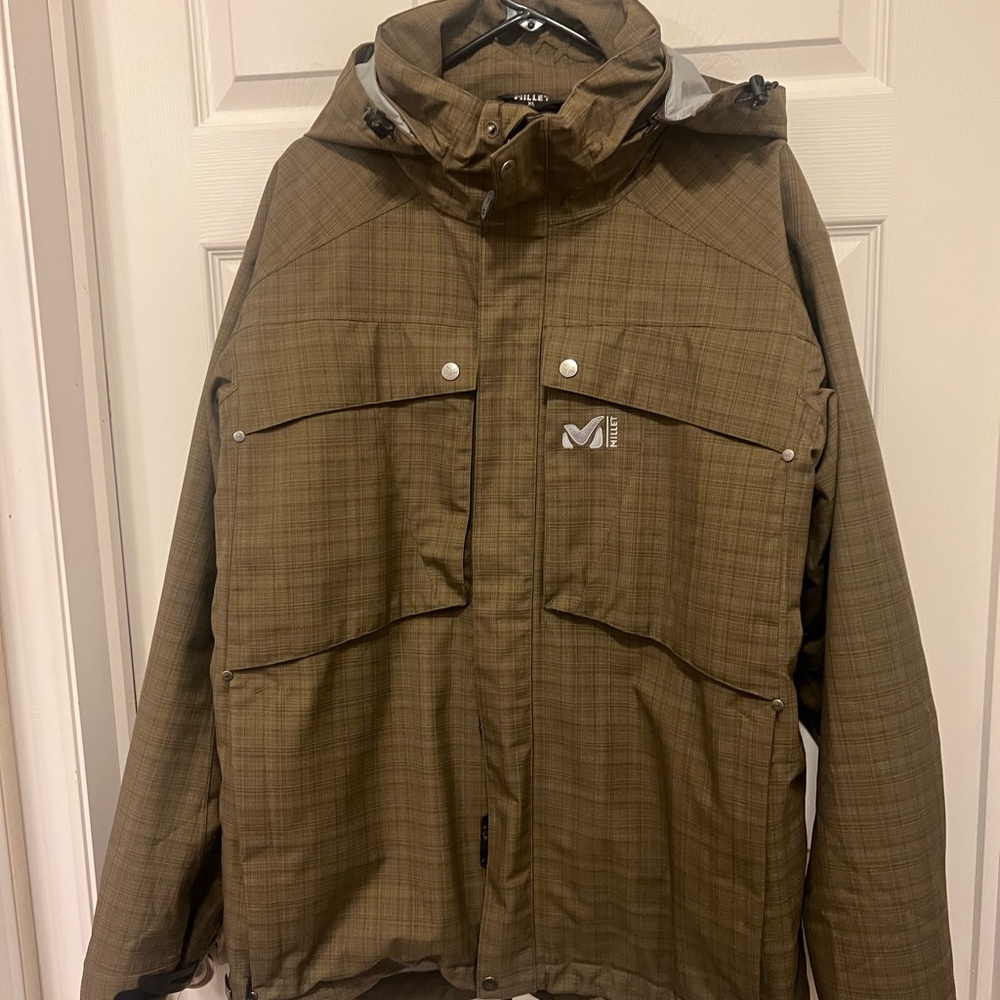 SOLD! Millet “Ride on Series” snowboard coat. Size XL, pre-loved. Great cond
